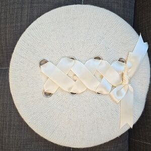 Dolls Kill-White Lace Up Beret Hat
